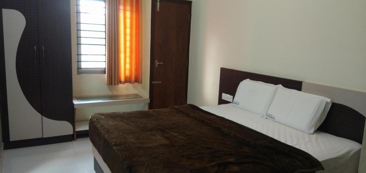 Joldal Residency Hotel Chikmagalūr Buitenkant foto